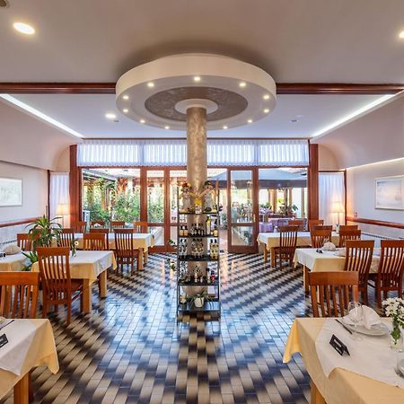 B&B Restoran Bosiljevo エクステリア 写真