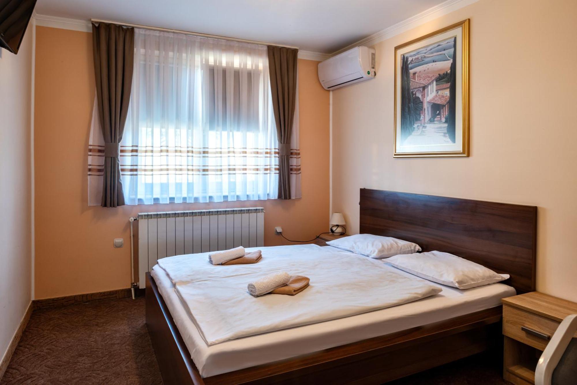 B&B Restoran Bosiljevo エクステリア 写真